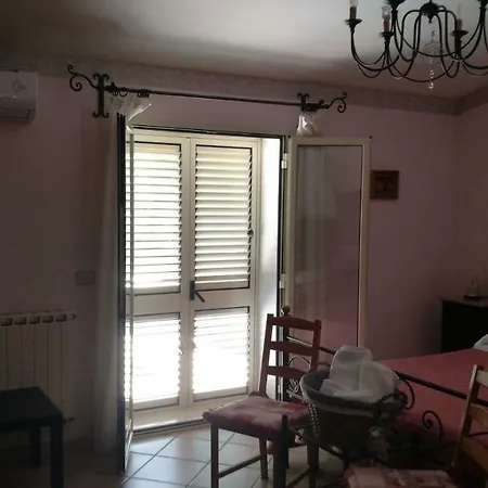 89 3* Cinisi